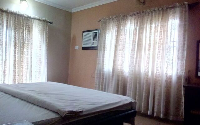 Heritage House Hotel