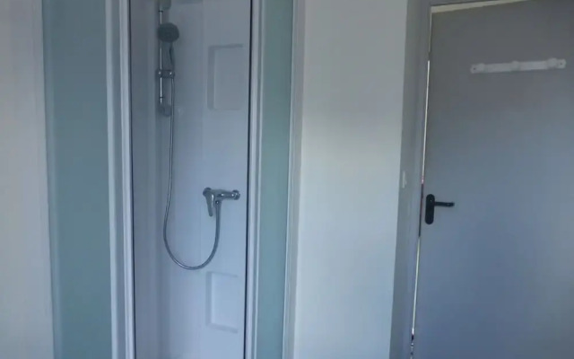 Apartment Near the Beach in Ploulec'h