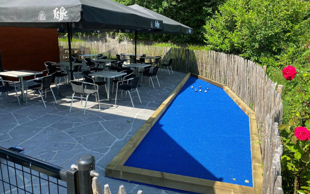 Hotel & Aparthotel Casteau Resort Mons