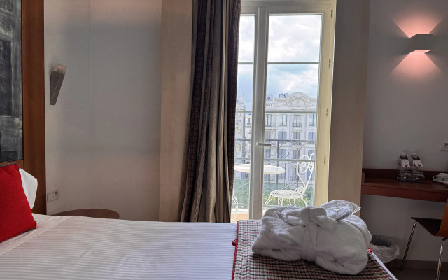 Hotel Carlton