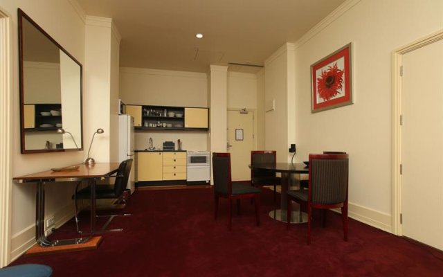 Elegant One-Bedroom Apartment