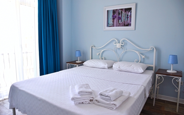 Zeytin Arası Apart Otel