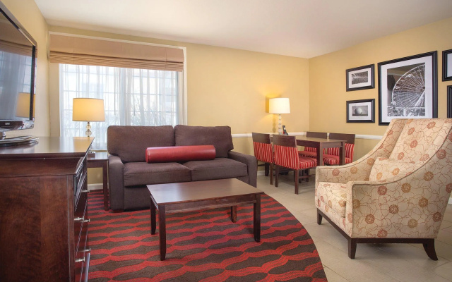 Peacock Suites