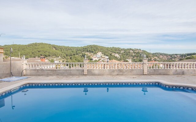 House Los Rosales 7 Km From the Beach (R83)