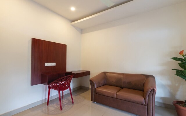 OYO 19377 Falnir Palace