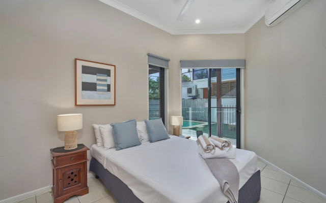 Beachcomber Holiday House
