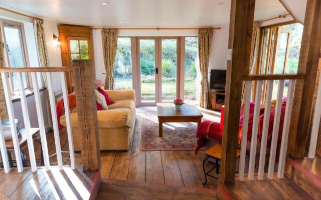 Brook Lodge