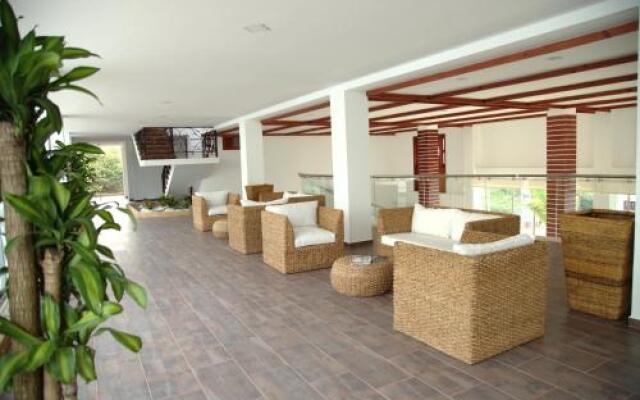 Hotel Majams Resort