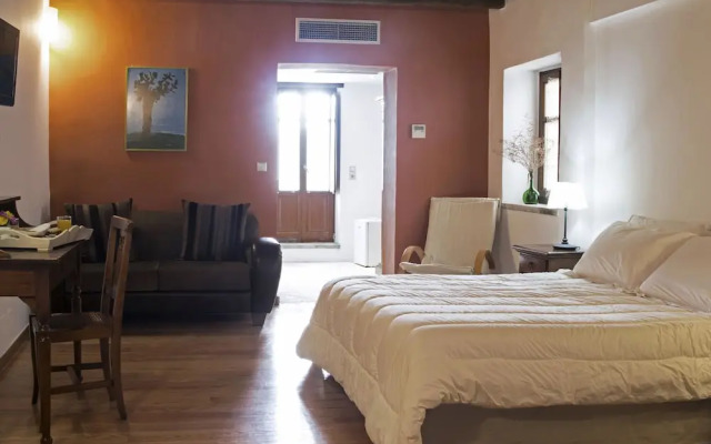 Xemoni Hotel