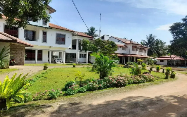 Royal Park Hotel