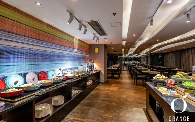 Orange Hotel (Dalian Zhongshan Square, Renmin Road)