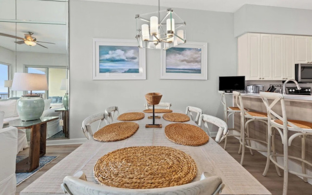 Newly Renovated! Breathtaking Views! Fourth Floor! Pools! Grill! Beach Chairs