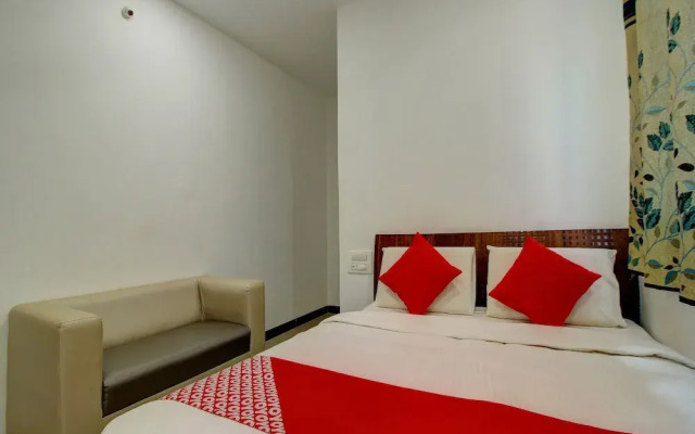OYO 17421 Suvarna Suites