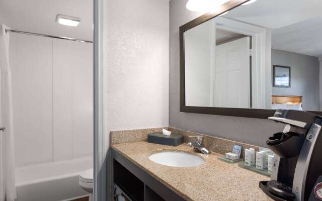 La Quinta Inn by Wyndham Cocoa Beach-Port Canaveral