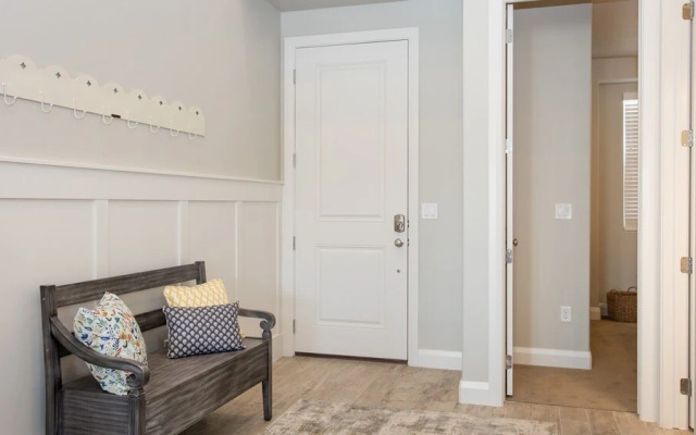 Vacation Home With Easy Access to Bike and Hiking Trails by Redawning