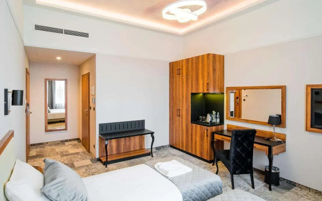 Sky Hotel Kraków