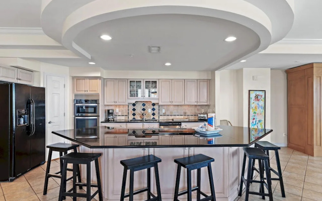 Inn at Crystal Beach 611