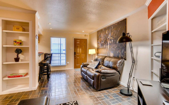 Residences at The Railyards - Downtown Austin