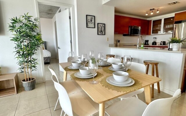 Beautiful Family Condo - Enjoy Miami