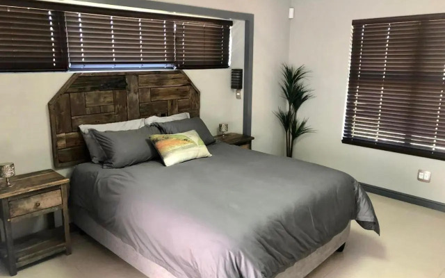 Steenbokkie Holiday Home