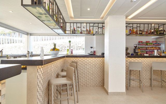 Sol Bahia Ibiza Suites