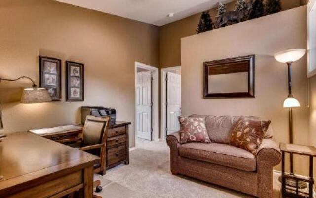 Fox Run 5 Br home by RedAwning