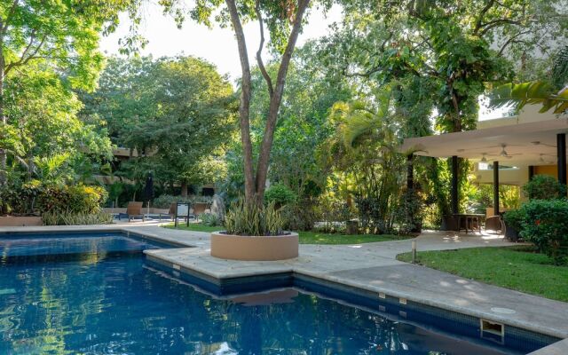 Del Viento Vaiven Penthouse 31 2 Bedroom Condo by RedAwning