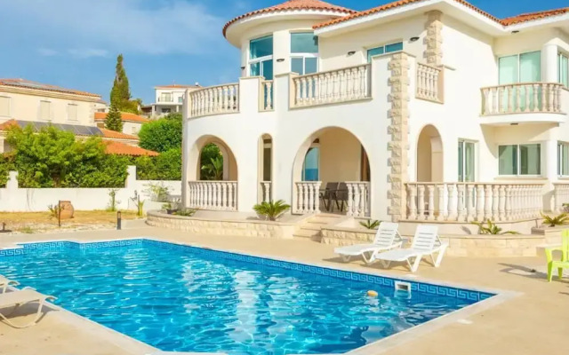 Villa Komissa in Argaka