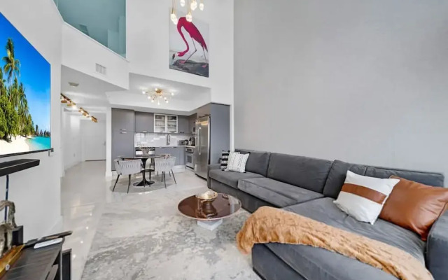 Sunbeam Plush 2 Story Loft