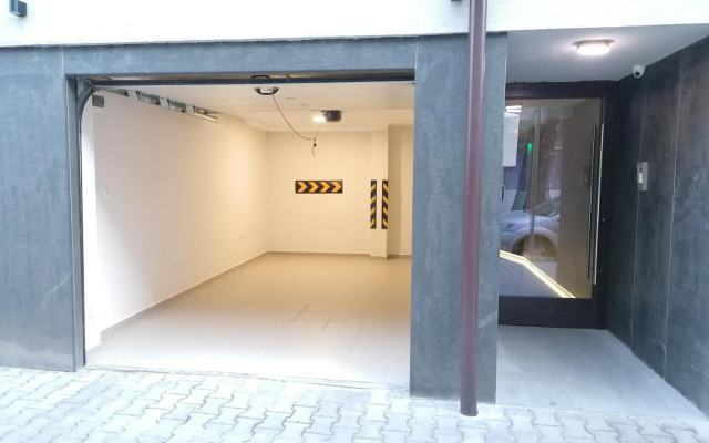 Noris Apart with Garage