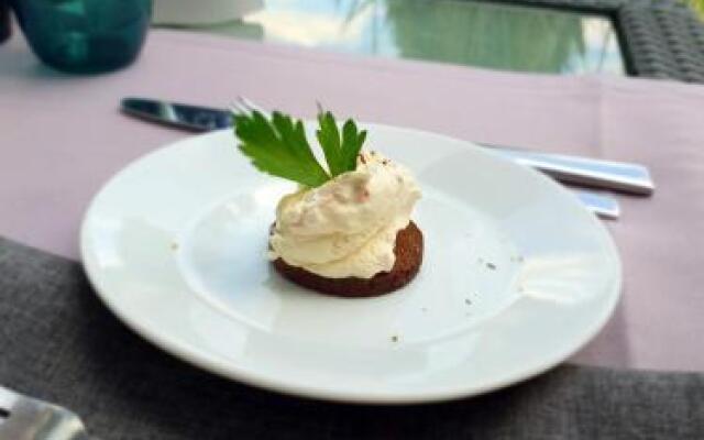 Dahoam by Sarina - Hotel & Suites