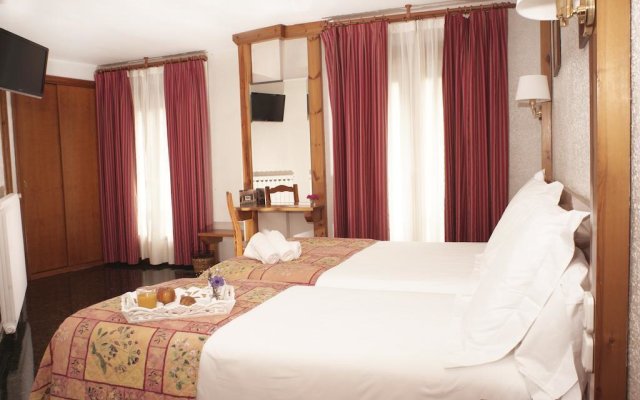 Hotel Naudi