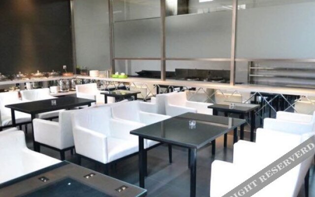 Xiaoshi Holiday Fashion Hotel