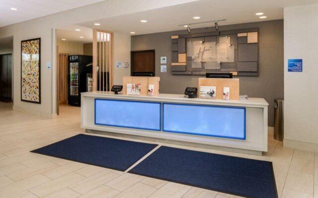 Holiday Inn Express & Suites Ruskin by IHG