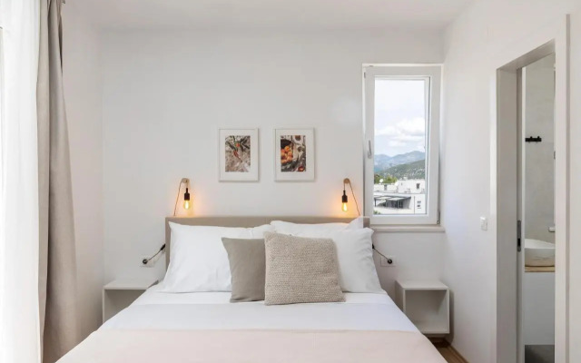 Apartments Sandra Solitudo I