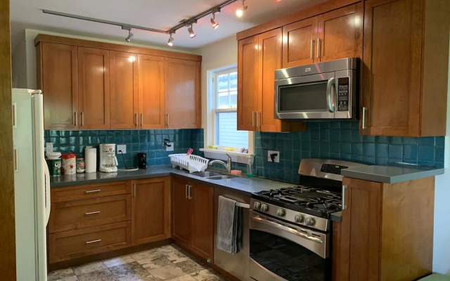 West Point Grey Guest House  UBC