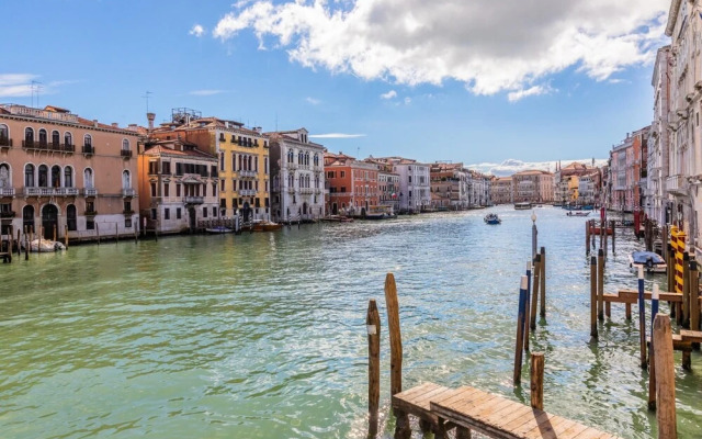 Ca' Dei Diamanti Grand Canal