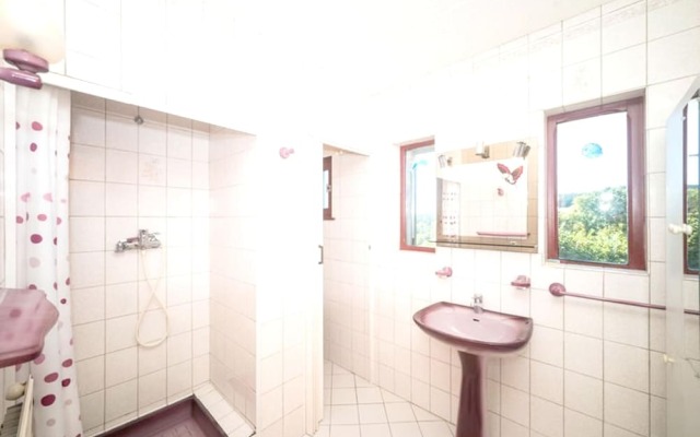 House With 3 Bedrooms in Girmont-val-d'ajol, With Wonderful Mountain V