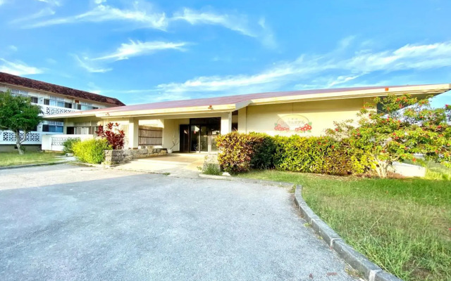 Shimojishima Coral Hotel (Irabujima)