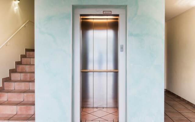 Parkside Apartment House