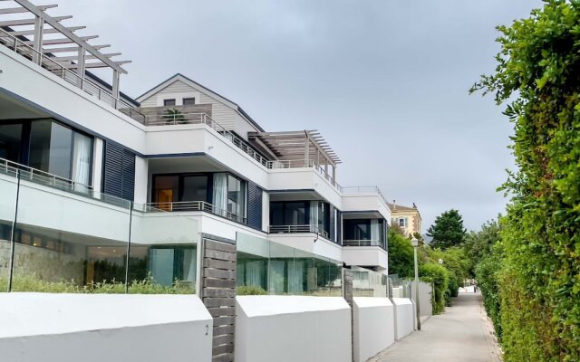 Le Paradis Penthouse Apartment