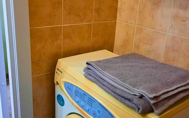 Апартаменты на улице Рощинская 27