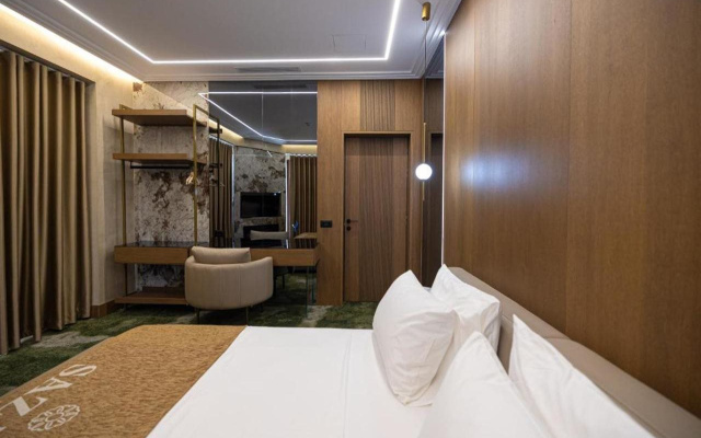 Sazani Hotel