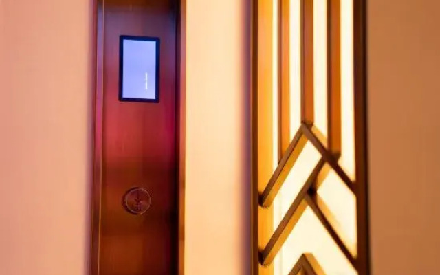 No.1 International Hotel