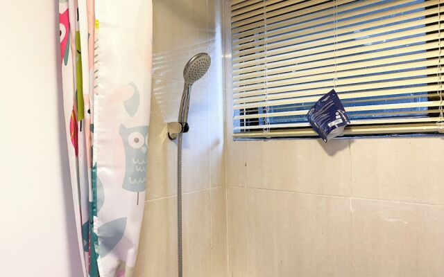 Comfortable 2Br At 25Th Floor Meikarta Apartment