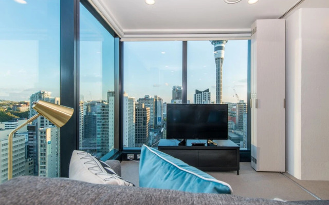 JHT - 1 BRM Apartment, Superb Central, Sky Tower view