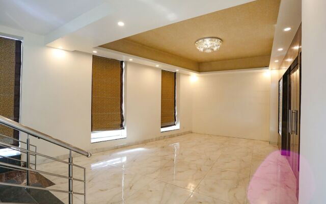 Fabexpress Kapashera Residency