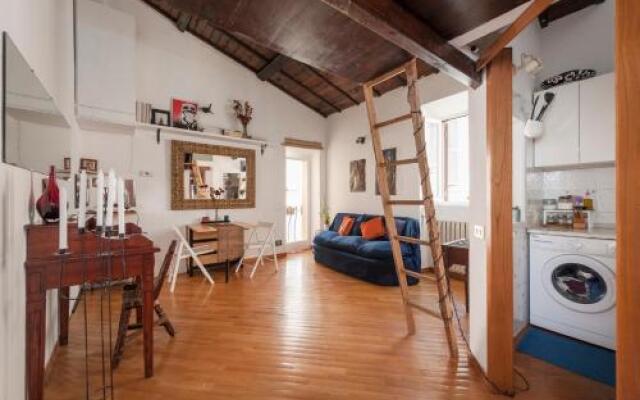 Campo De'Fiori Apartment