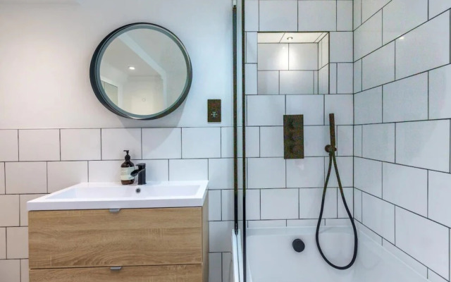 Gorgeous, Newly Renovated 1 Bedroom in Balham With Garden