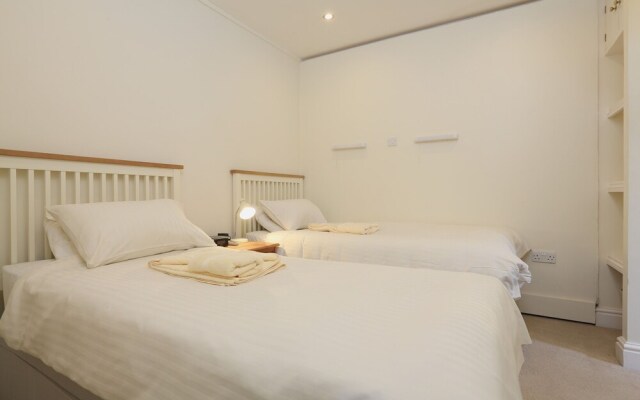 1 the Salcombe